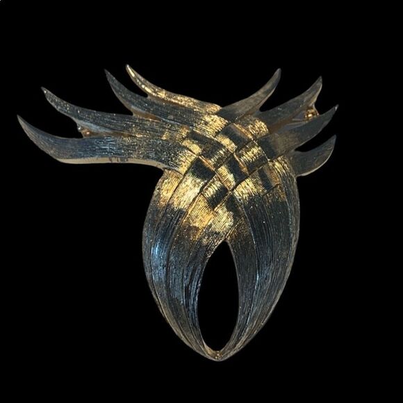 Mid Century Marcel Boucher for Avon of Belleville Woven Textured Goldtone Br… - Picture 2 of 9